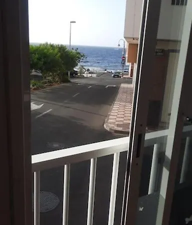 Apartamento En La Jaca-tenerife アパート La Jaca